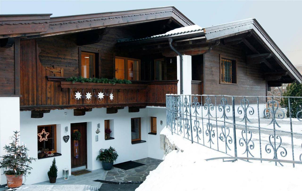 Апартаменти Haus Schmetterling Альпбах Екстер'єр фото